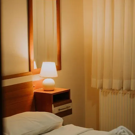 Hotell Erish 4*